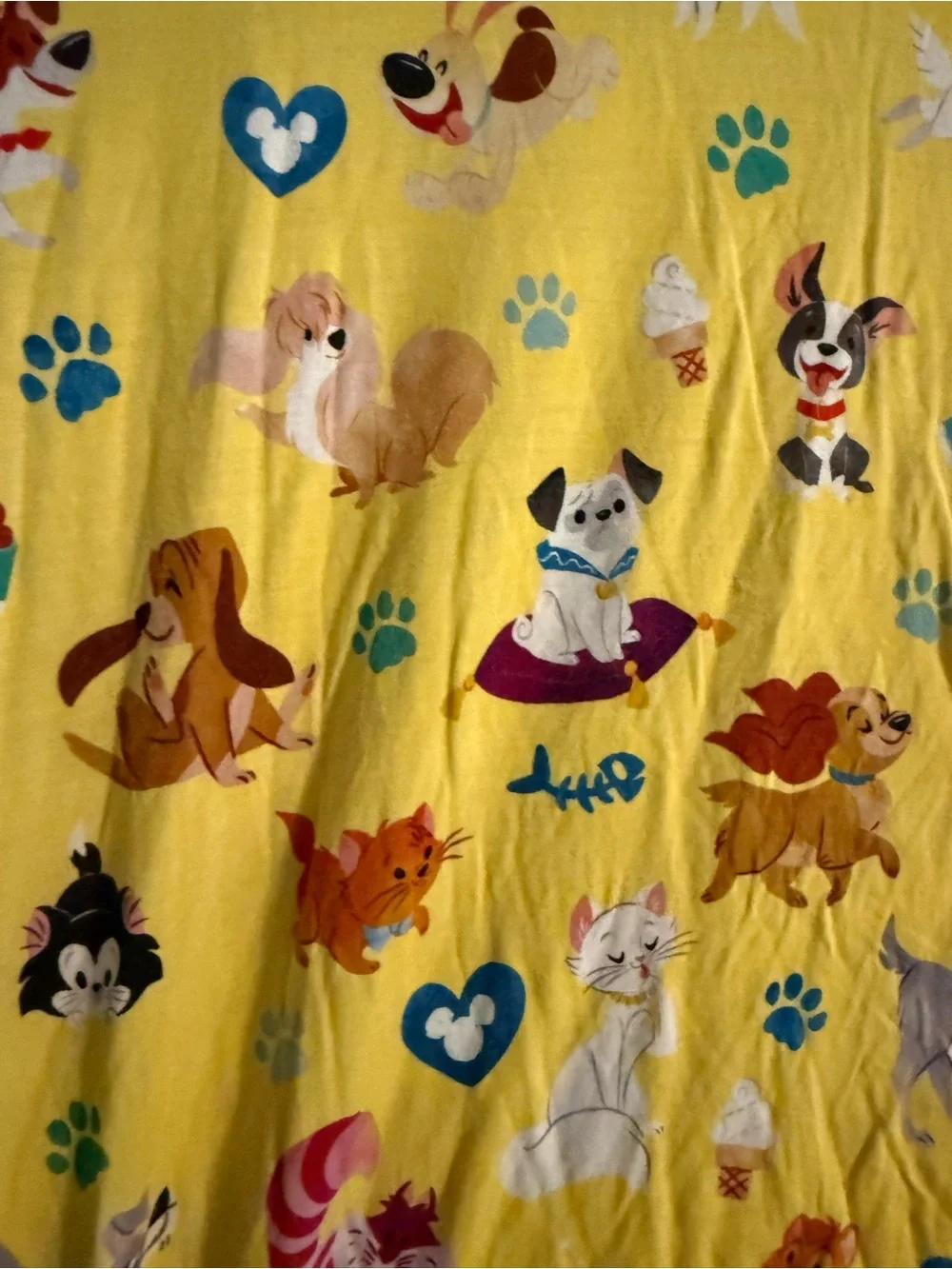 Disney x Little Sleepies Pets Pajama Set Yellow Size 7/8 Dogs Cats
